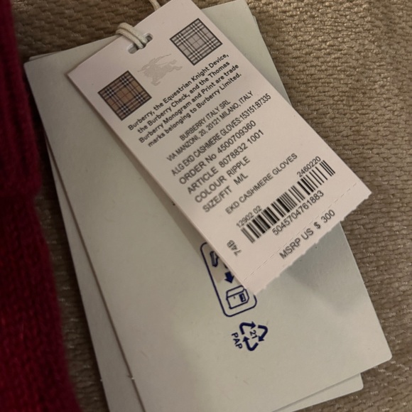 Burberry Red M/L Cashmere Gloves NWT read description - Picture 3 of 3